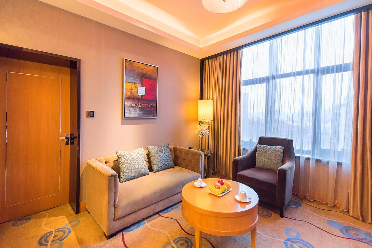 Howard Johnson Kaina Plaza Changzhou تشانغتشو المظهر الخارجي الصورة
