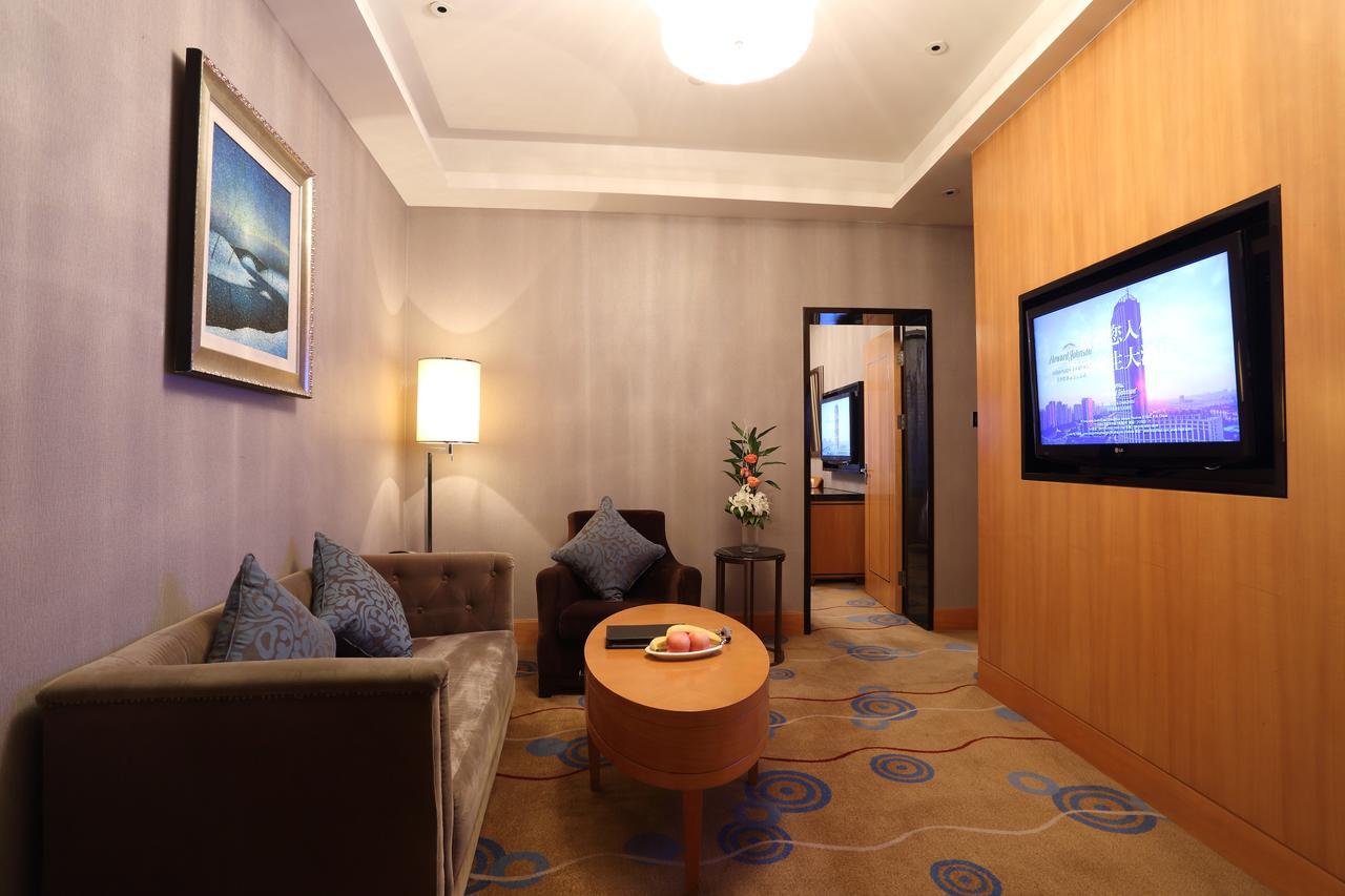 Howard Johnson Kaina Plaza Changzhou تشانغتشو المظهر الخارجي الصورة